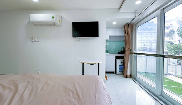 Cozy studio in D7 with chill rooftop