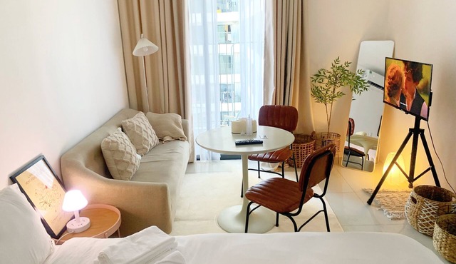 Cozy studio free big pool near Phu My Hung and Vivo City in district 7