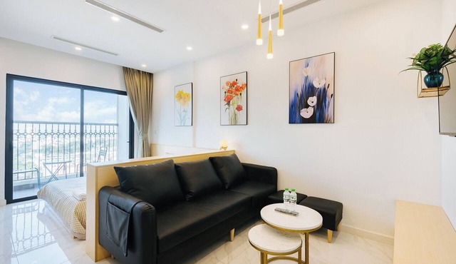 D'. El Dorado Ho Tay Luxury Apartment