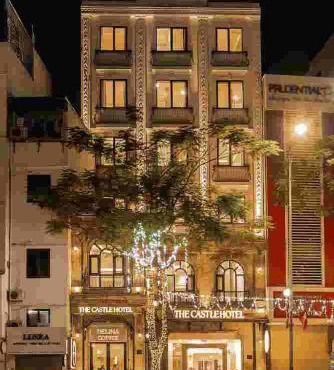 Delina Castle Coffee & Hotel