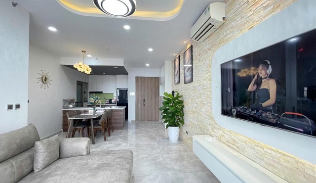 Deluxe Apartment - Midtown The Peak Phu My Hung