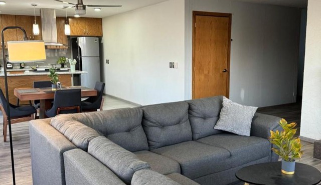 Deluxe Loft Air Conditioning Downtown Parking