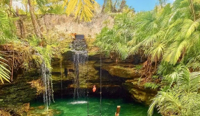 Deluxe Modern Condo, with Cenote on Site. 24/7 security 5' walk to beach