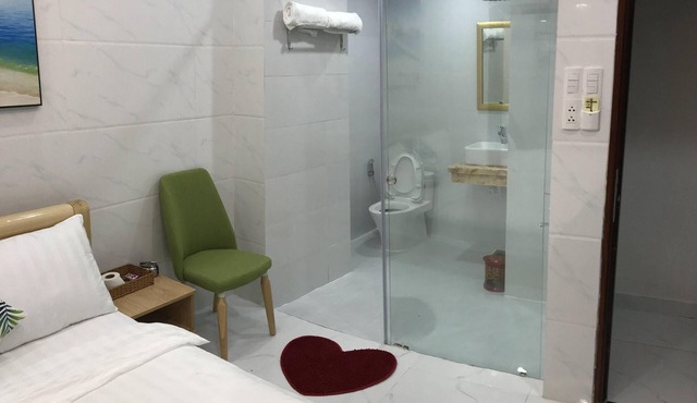 Deluxe private room 1 bed ,1 bath , 2 guests in Hotel you and me