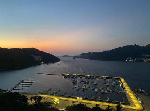 Departamento con Espectacular Vista al Mar en Acapulco Diamante