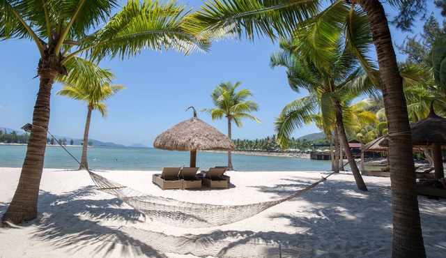 Diamond Bay Resort and Spa