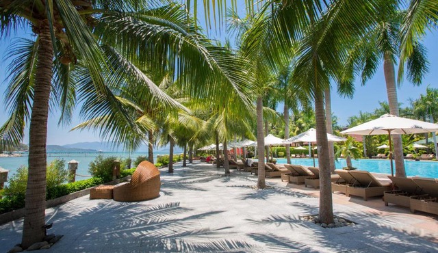 Diamond Bay Resort & Spa