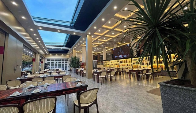 Doi Ngoai Bien Phong SPA Hotel