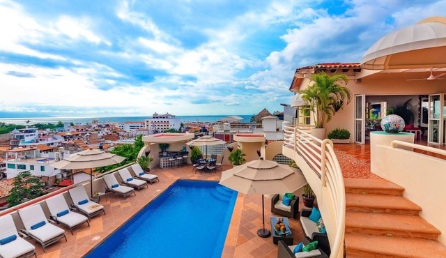 Downtown Puerto Vallarta walk to town and beach villa with pool, jacuzzi and views