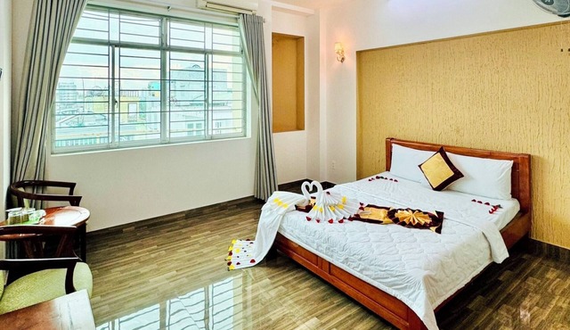 Duc Phuc Hotel