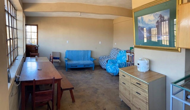 Earth block, view of Mitla, 5 private rooms/bath rented separately, WiFi,