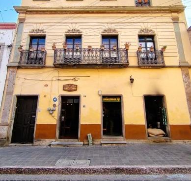 El Viejo Zaguan
