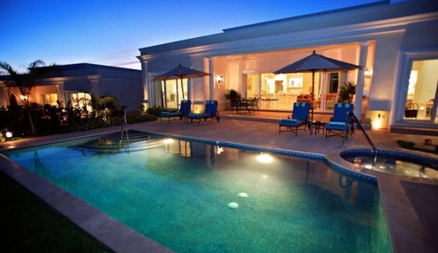 Emerald Estates Luxury Villa – Private Pool, carport, & Spa Oasis in Mazatlán!