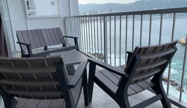 Enjoyable Suite front beach in Acapulco de Juárez