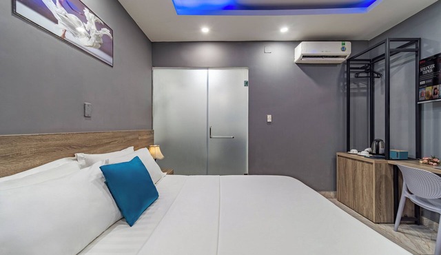 Eros Hotel - Go Vap