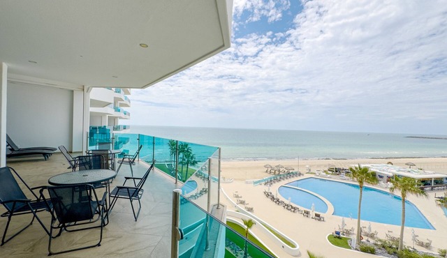 Esmeralda Beach Resort 2 Bedrooms Condo B 402