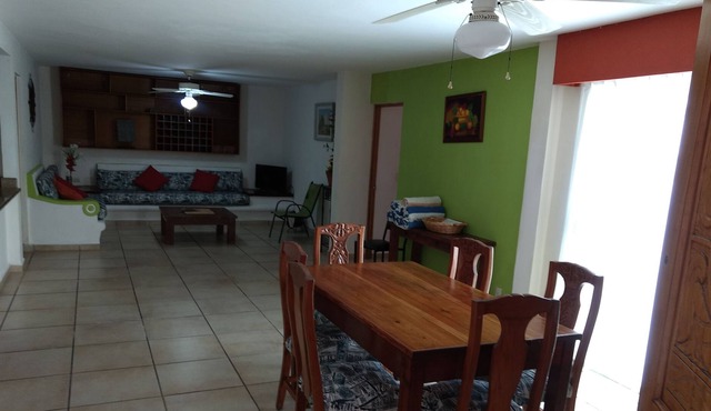 Excellent house to vacation 50 meters from the beach