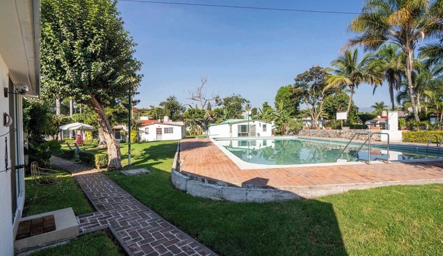 Family Chalet in Jiutepec with Pool & BBQ