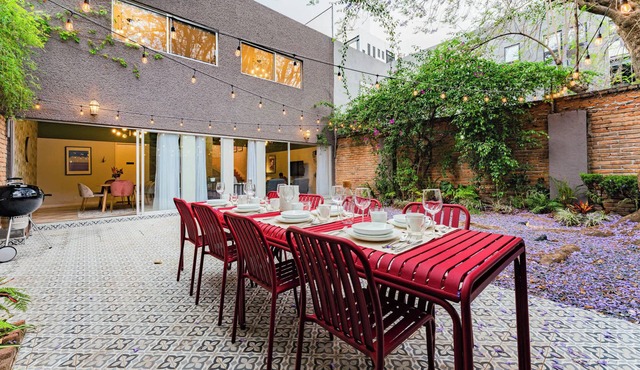 Family Haven, Enclosed Patio, Heart of Culture