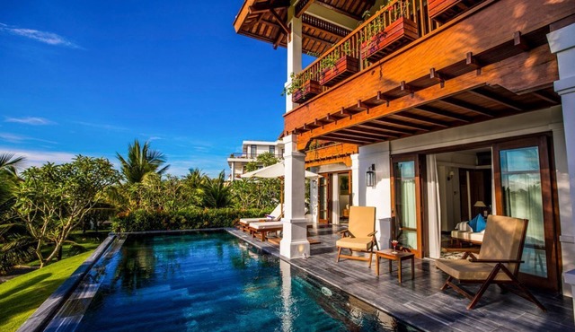 Family Hill Villa - Three Bedroom Resort, Sleeps 6