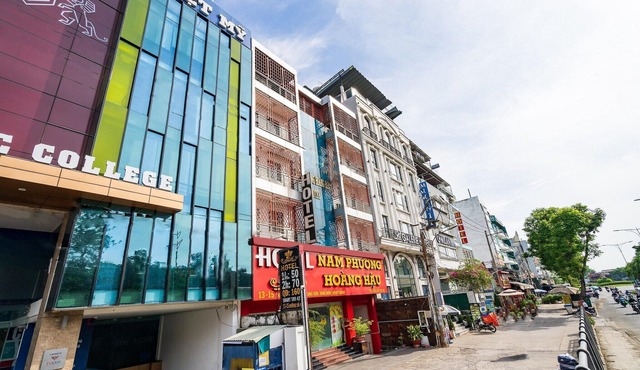 Family-Oriented Stay at Hoang Hau, Vietnam