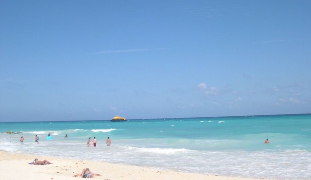 Family-sized villa 8 br in playacar Fase 1, walking to the beach