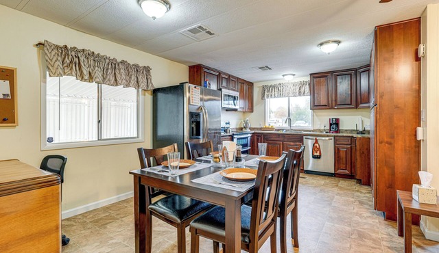 Fenced-In Yard & Mtn Views: Apache Junction Home!