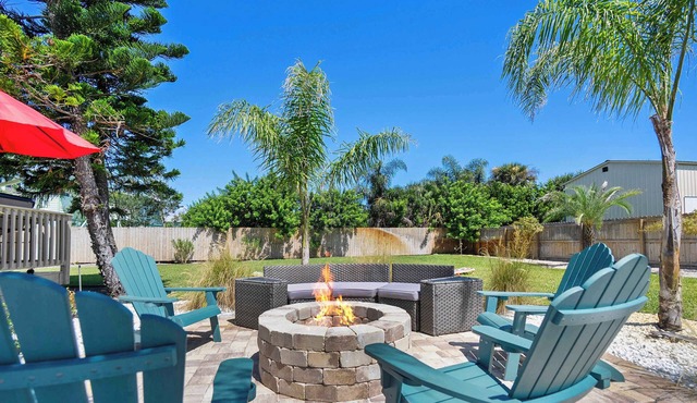 Fire Pit, Tropical Oasis, Steps to Beach, Patio