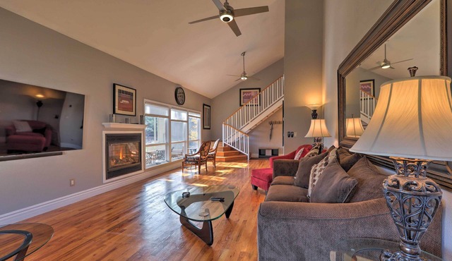 Flagstaff Townhome w/View, Country Club Amenities