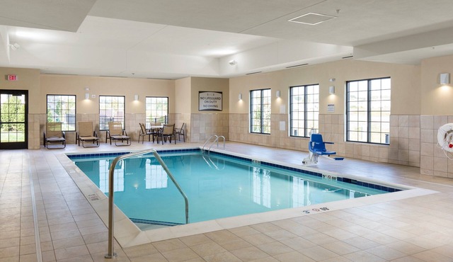 Free Breakfast. Pool. Suite Near Ohio State University