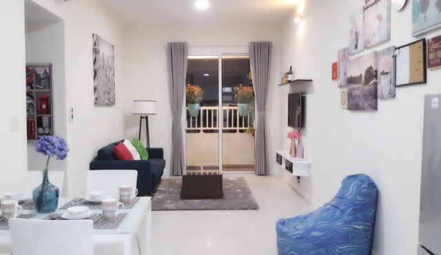 Free pick up airport - Stunning Horse Square Apartment -pool/gym-0.5$ to center