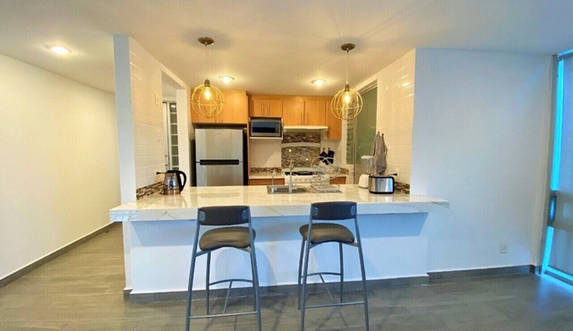 Freshly renovated apartment, walk distance from supermarkets and restaurants