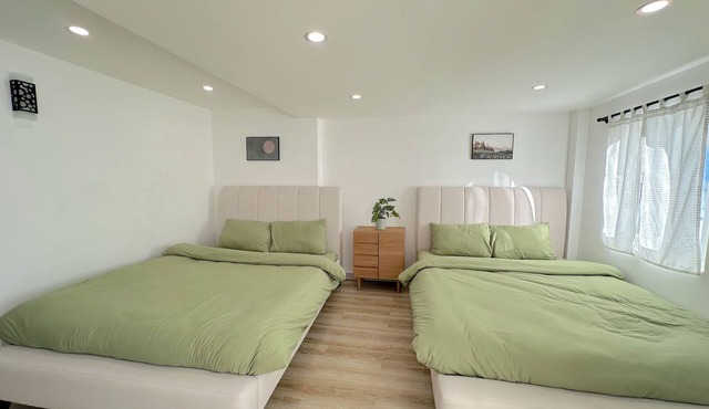 Full townhouse 2BRs at Dalat center with full kitchen for family/group