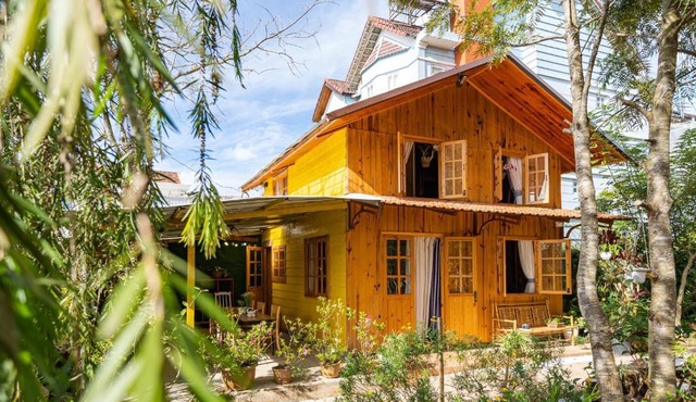 Gỗ Thông Lâm Viên Villa Đà Lạt