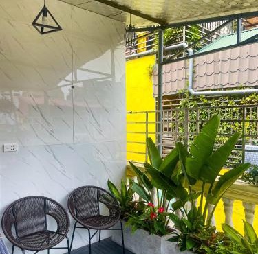 Garden Balcony Room In Old Quarter Netflix Free Washer Dryer