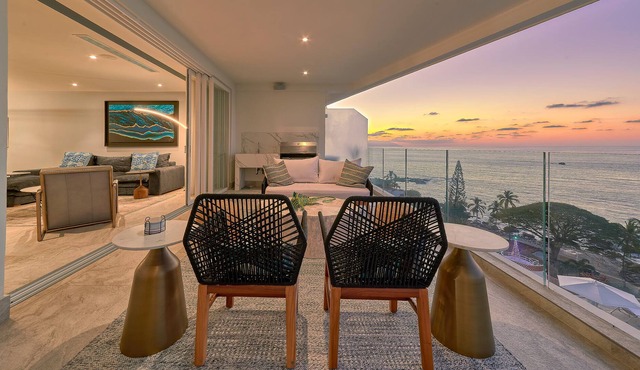Gorgeous 3BR Oceanfront Condo at Sayan Indah