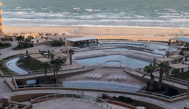 Gorgeous Las Palomas Phase 2, 1 Bedroom, Sleeps 5, Newly Renovated