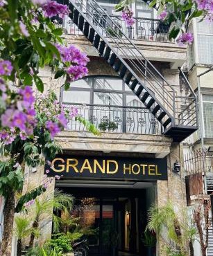 GRAND HOTEL Trịnh Văn Bô