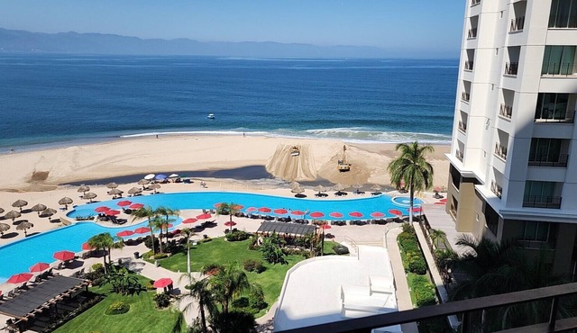 Grand Venetian , Great ocean view on the 8th floor