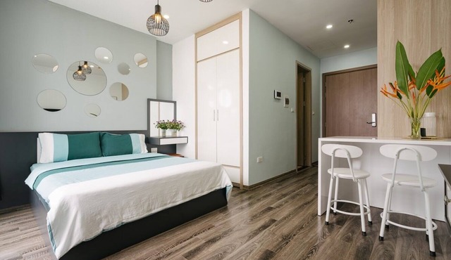 Green Bay Hanoi Superior Studio♥Lake view-King Bed
