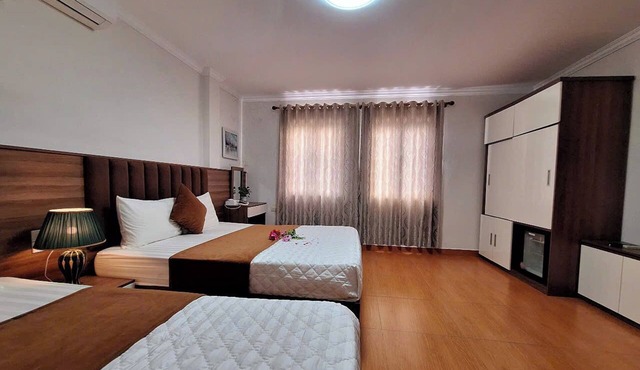 Green Co to Hotel