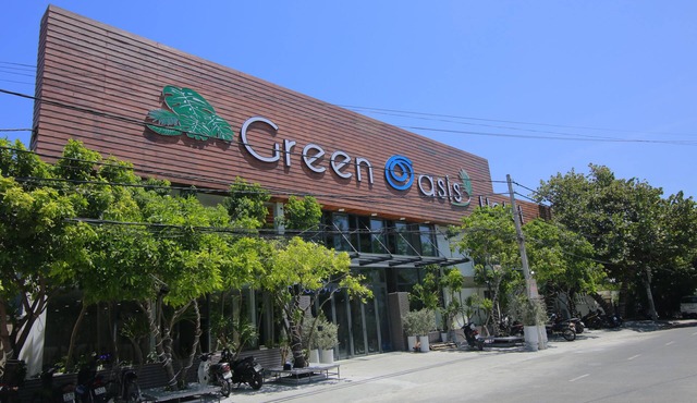 Green Oasis Hotel