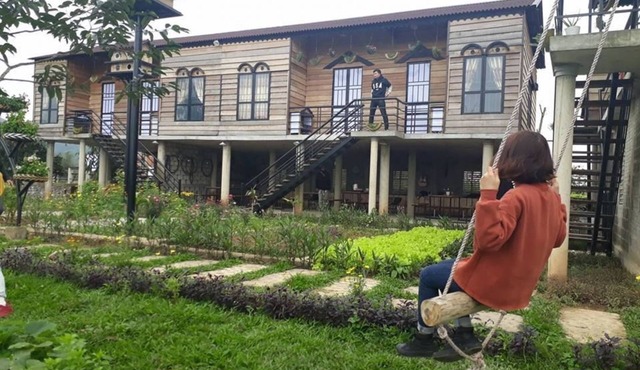 Greenfield Ecostay - Duluxe Double Field Room - Quang Binh