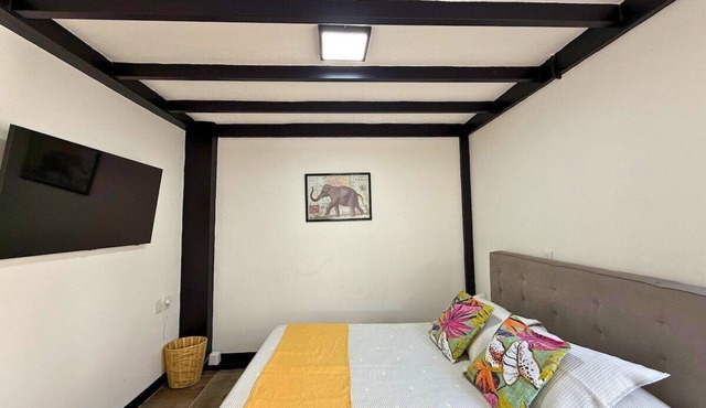 Ground Floor Loft - 5 Min Walk to Oaxaca Historic Center - AC