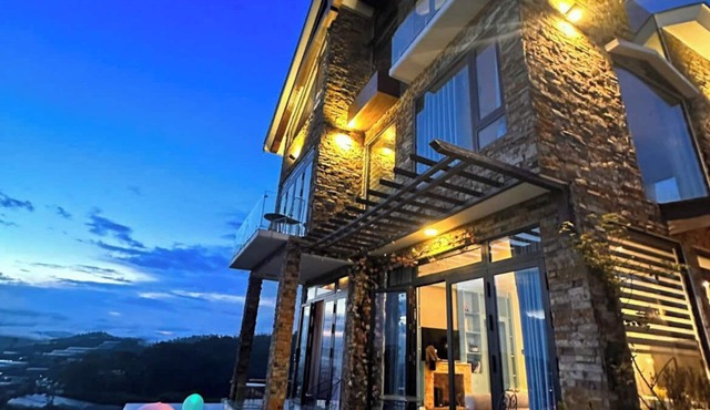 Hồ Bơi Vô Cực - Có thể Săn Mây Tại Giường - View rừng thông và thành phố