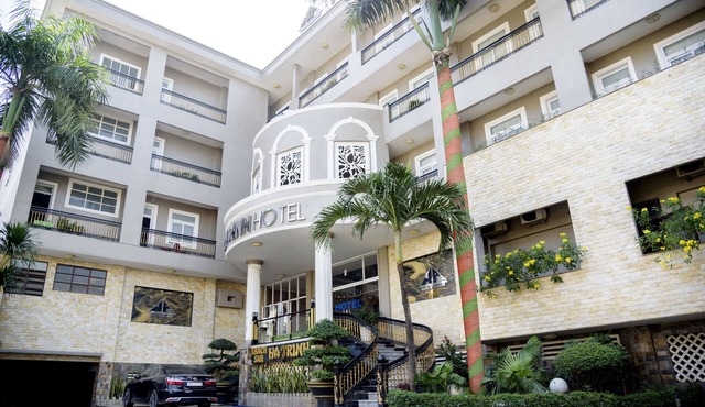 Ha Trinh Hotel