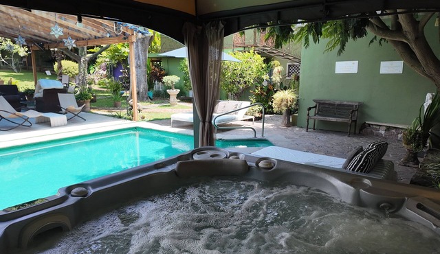 Hacienda del Lago Boutique Hotel