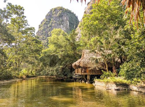 Hang Lan Ecolodge