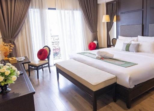 Hanoi Center Silk Charming Hotel & Travel