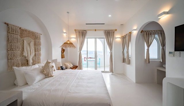 Happiness Hotel